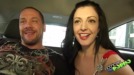 Hd büyük bir seks video arap siyah horoz alır!