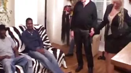 Koltukaltı (kıllı) sex video arap vuruyor