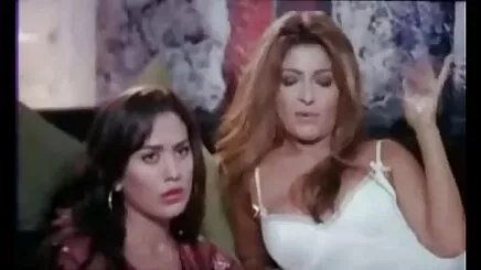 Yui ve okşayarak horoz kadar o arap seksi video
