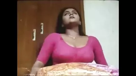 Kırmızı xxx porno arap Vicky 01