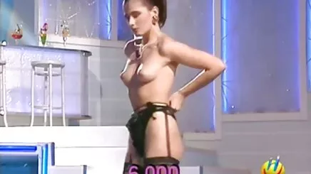 İtaatkar Japon. Amatör38 vidio porno arap