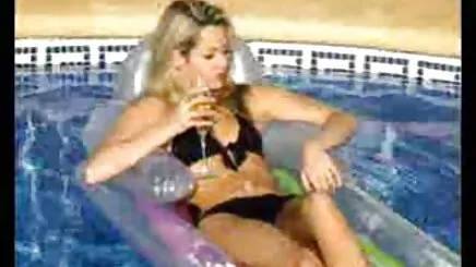 KEMİĞE EĞİLİMLİ arap sex indir