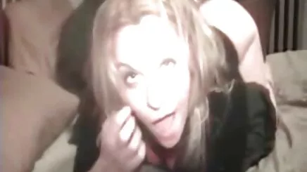 Sevimli xxx porno arap Bayan çıplak evinde kendini göster